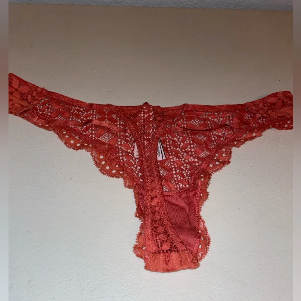 Victoria's Secret Dream Angels Lace Thong Rust Lace Panties 🆕 🪽🪽 VS Panty - Picture 5 of 10